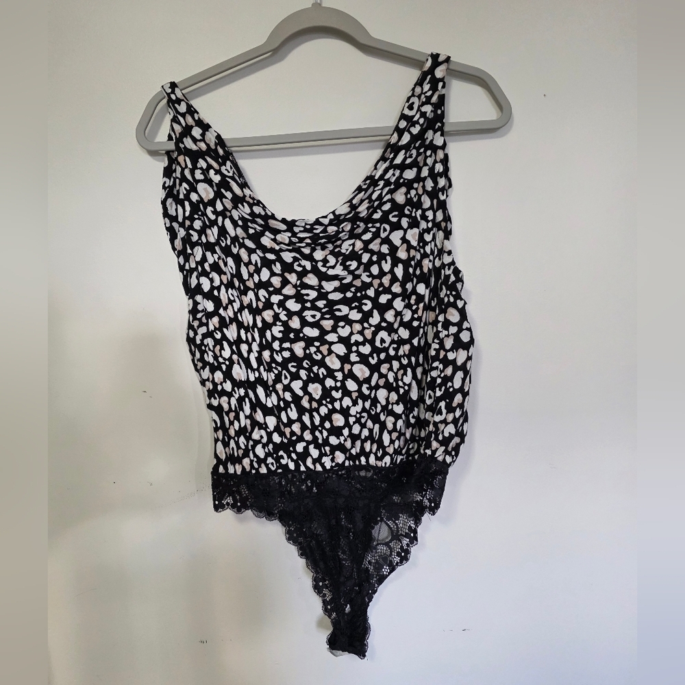 FREE PEOPLE Black and White LaceTrimmed Women's Bodysuit MEDIUM - Picture 4 of 6